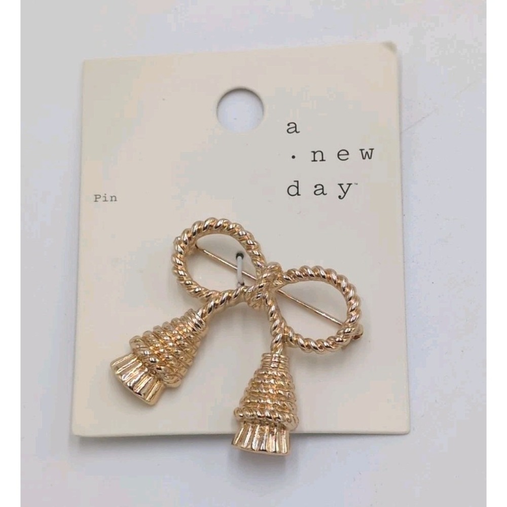 braided bow Brooch Pin  A New Day Gold